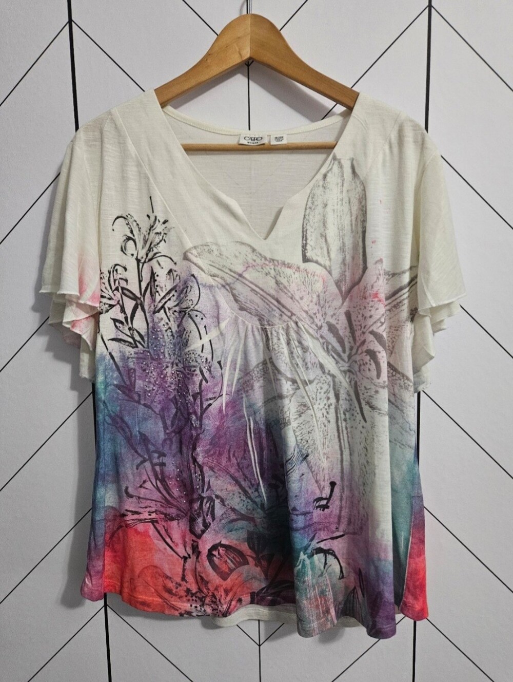 Cato Multicolor Floral V-Neck Top with Flutter Sleeves, Plus 18 / 20